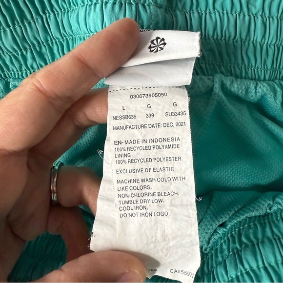 Nike Swim Trunks Mens Size L Green Swim Mesh Lined Shorts Solid Drawstring - Picture 4 of 7